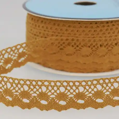 Spetsband i polyester 25 mm, kamel - Rea